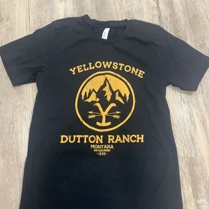 Yellowstone Dutton Ranch Black Crew Neck Women’s Short Sleeve Tee T-Shirt Small